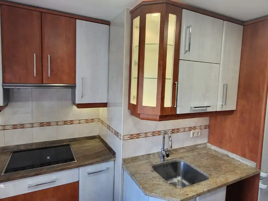 Cocina de Piso en venta en Alcorcón con Aire acondicionado y Terraza