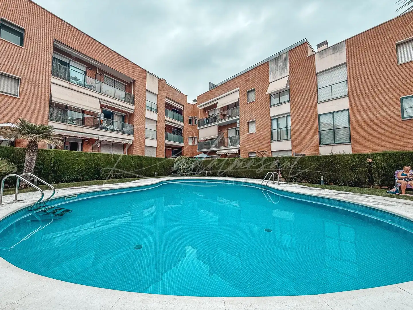 Schwimmbecken von Wohnung zum Verkauf in Cambrils mit Klimaanlage, Heizung und Privatgarten