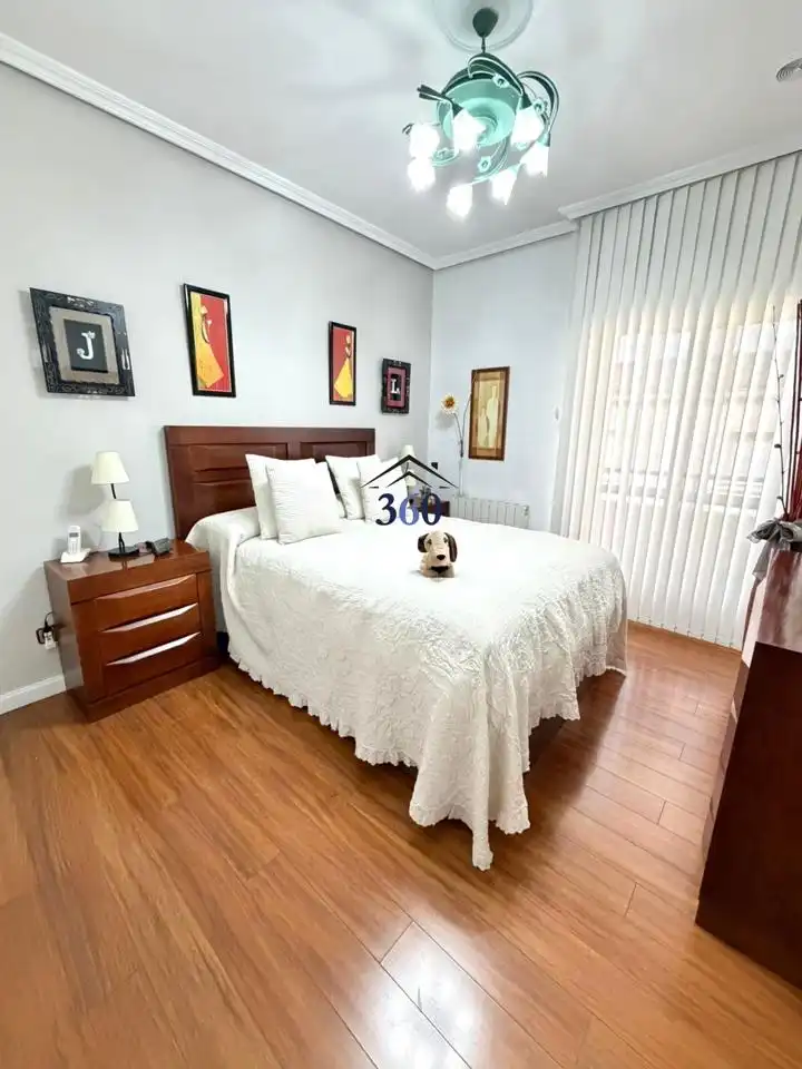 Casa o xalet en venda a Armonía, Casco Antiguo