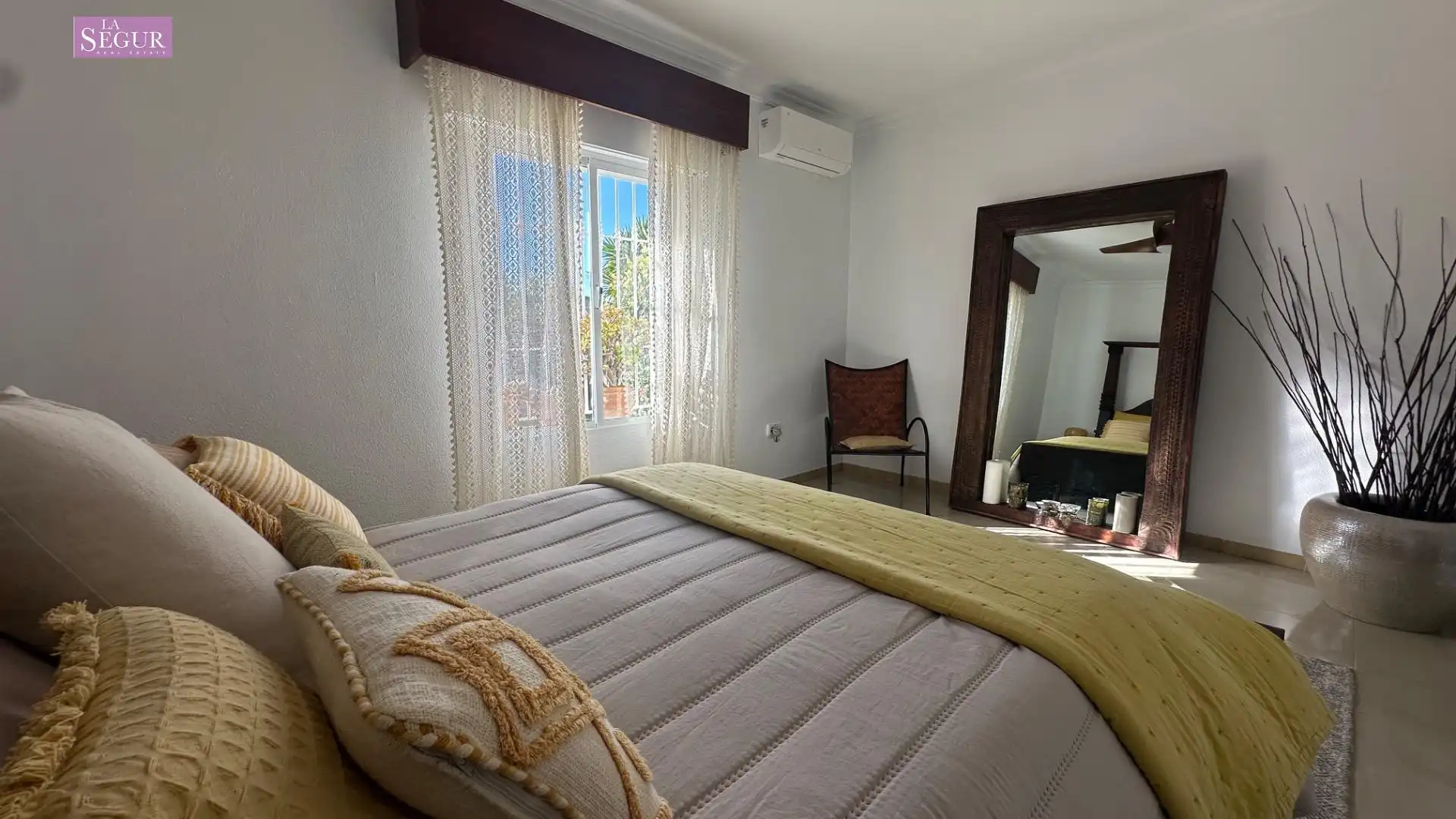 Habitación de Finca rústica en venta en Barbate con Aire acondicionado, Jardín privado y Terraza