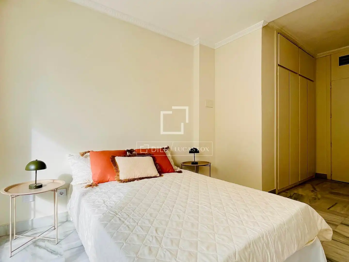 Bedroom of Flat for sale in Marbella  with Air Conditioner, Private garden and Storage room