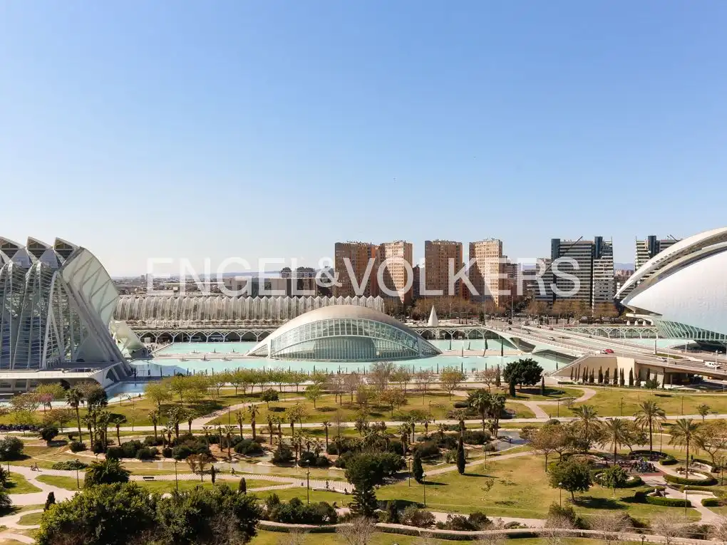 Exterior view of Attic for sale in Valencia  with Air Conditioner, Heating and Terrace