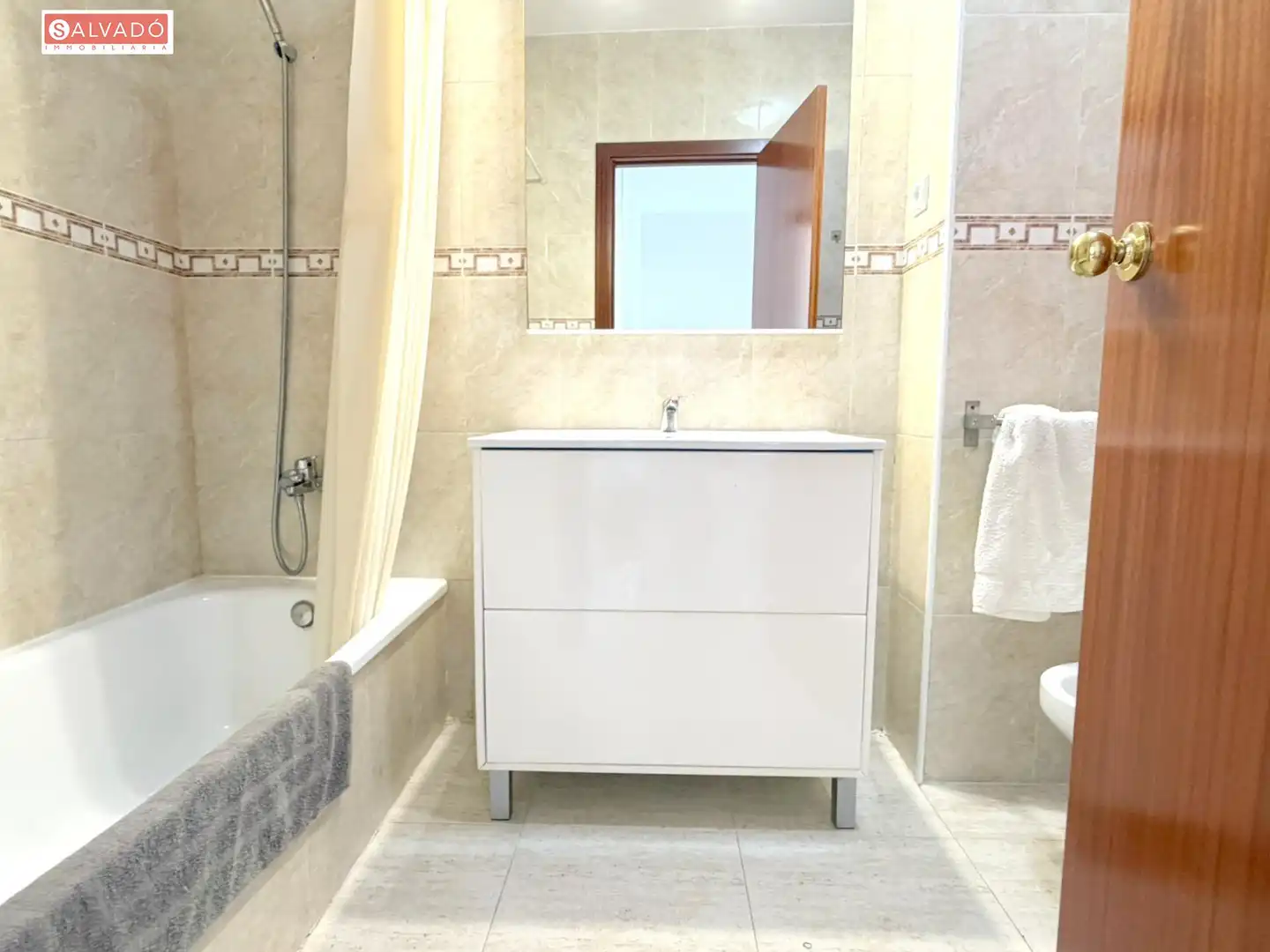 Baño de Casa adosada en venta en Calafell con Calefacción, Jardín privado y Terraza