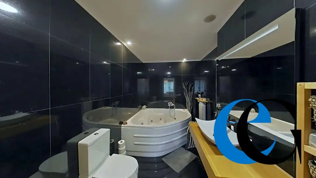Baño de Piso de alquiler en Orio con Calefacción, Jardín privado y Piscina