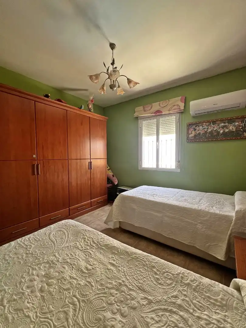 Habitación de Casa o chalet en venta en Aguadulce (Sevilla) con Trastero y Piscina