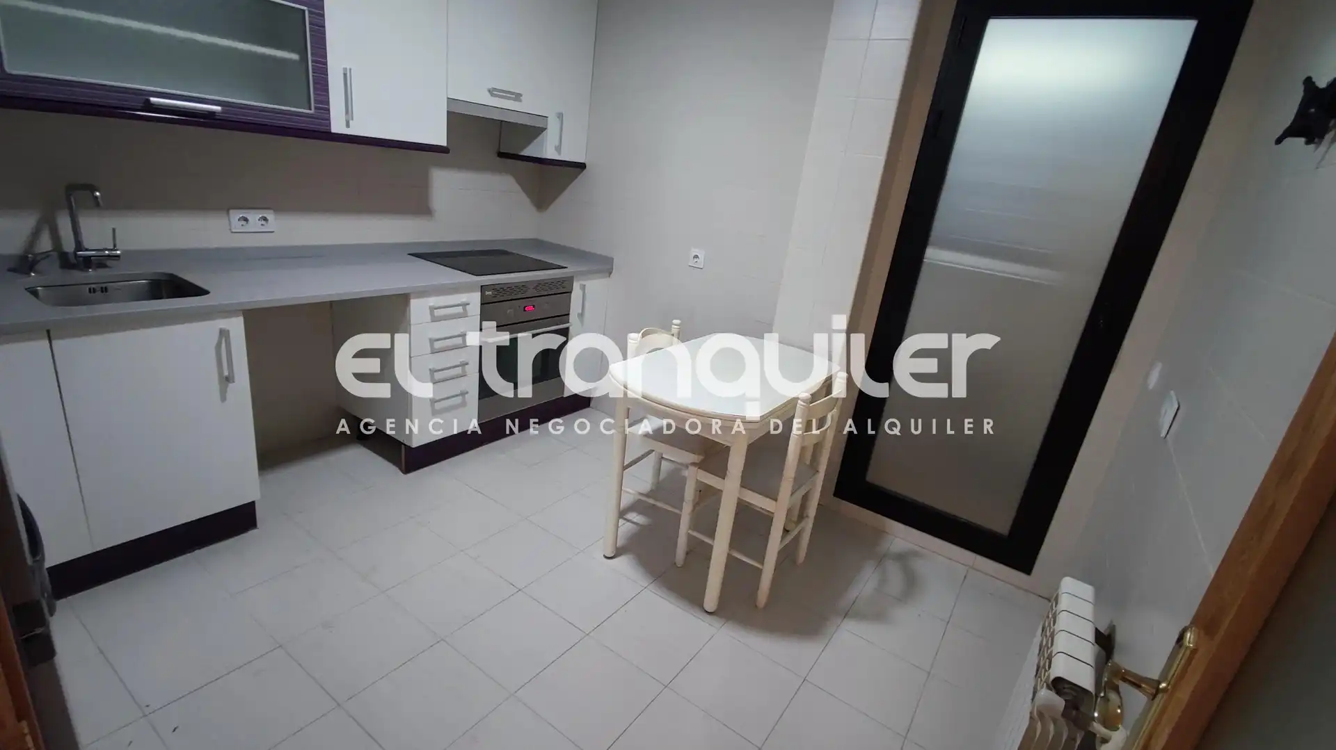 Flat for rent in Calle Tubas, Cuatro vientos