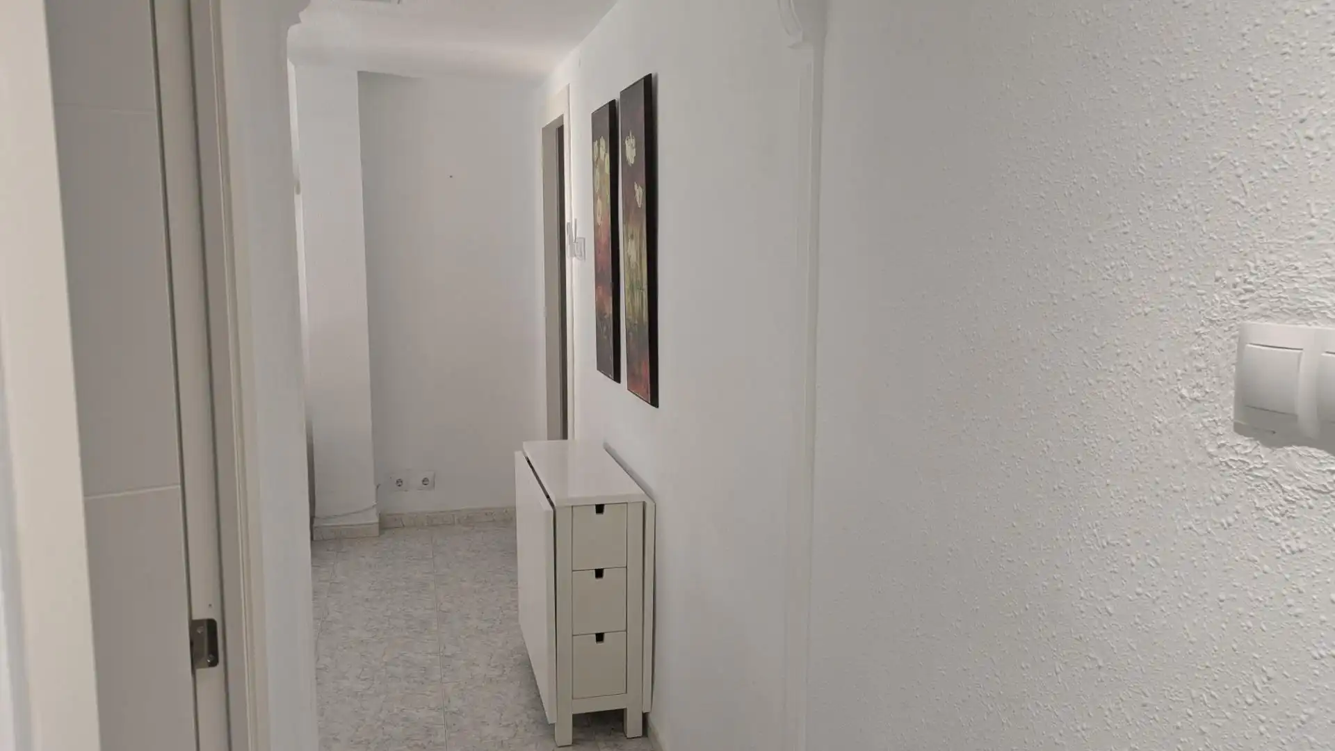 Flat for rent in Valencia  with Air Conditioner