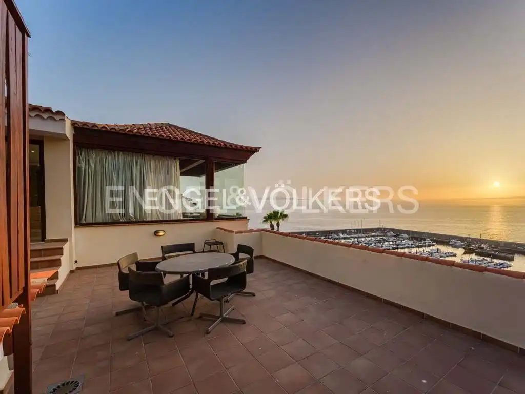 Houses for sale in Acantilados de Los Gigantes