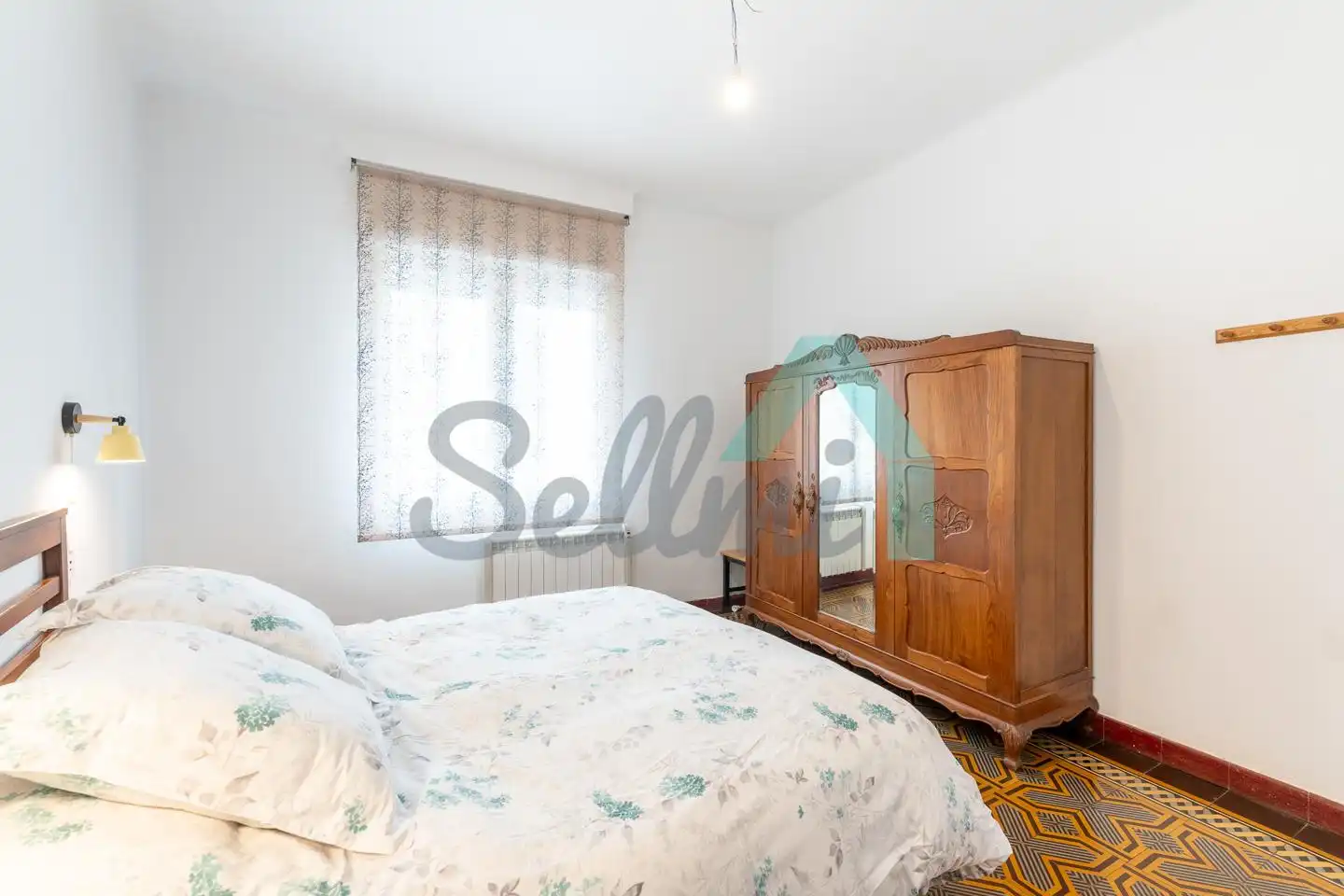 Bedroom of Flat for rent in Gijón   with Heating, Terrace and Furnished