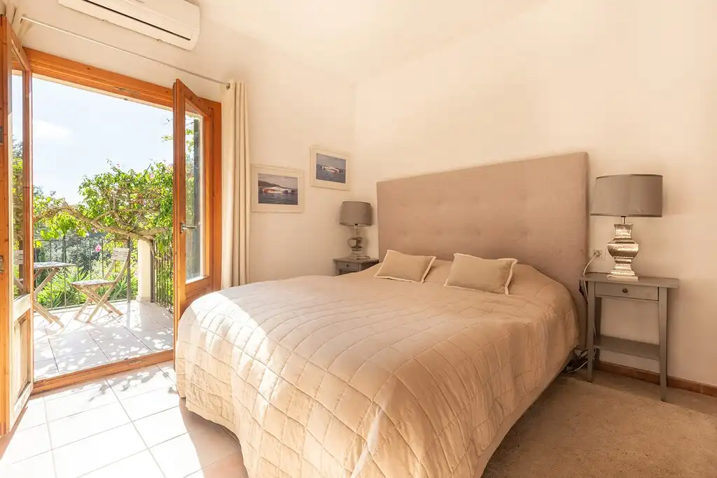 Dormitori de Casa o xalet en venda en Sa Pobla amb Aire condicionat, Jardí privat i Terrassa
