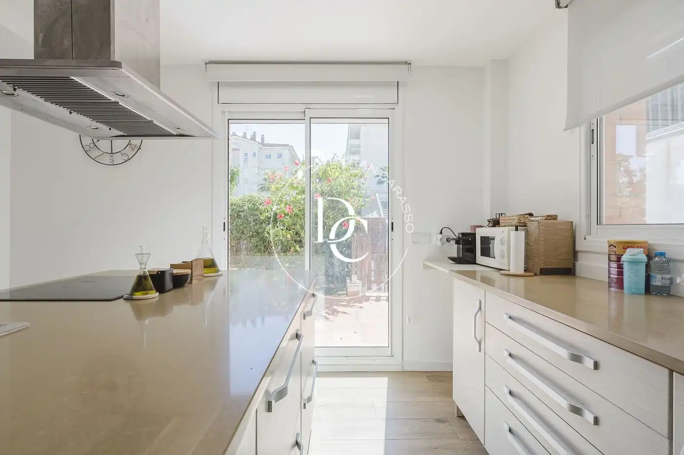 Wohnung zur Miete in Carrer Tarongers, Can Pei