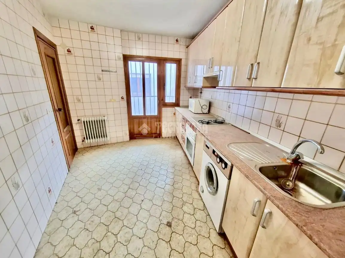 Cocina de Piso en venta en Ávila con Calefacción