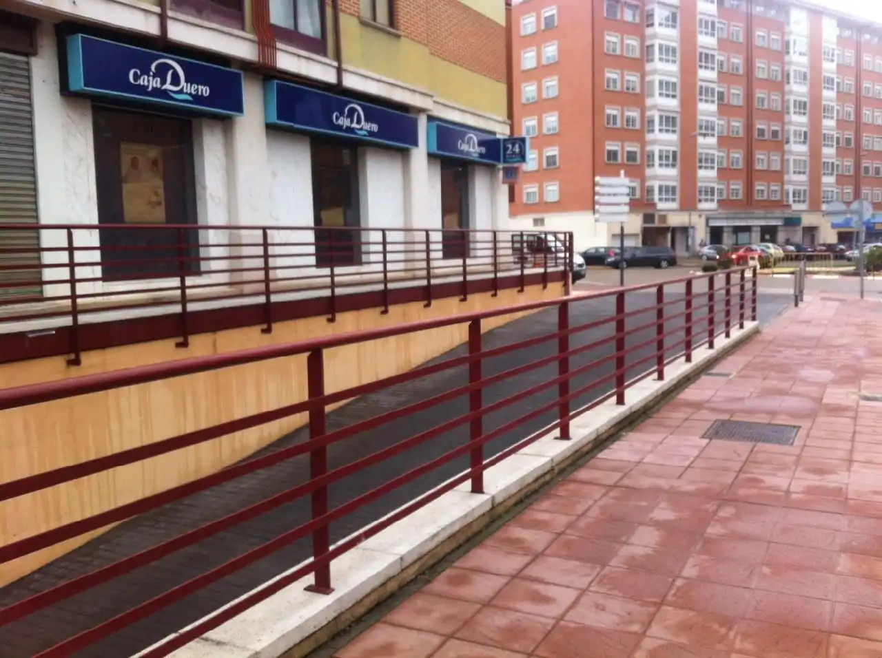 Individual en venta en Avenida del Moral 3, imagen 2