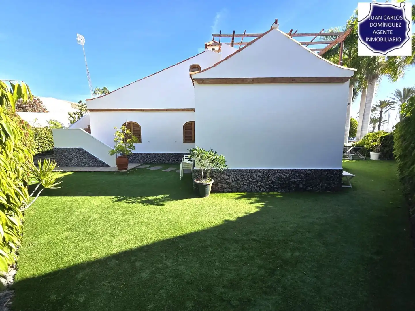Vista exterior de Casa o chalet de alquiler en San Bartolomé de Tirajana con Aire acondicionado, Jardín privado y Terraza