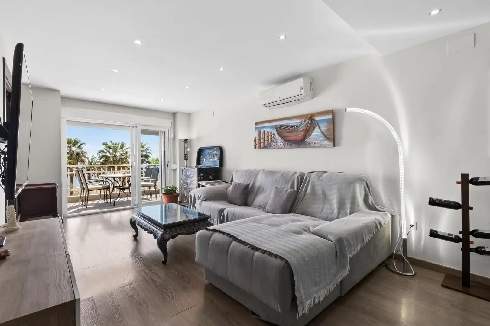 Sala d'estar de Pis en venda en Fuengirola amb Aire condicionat i Terrassa