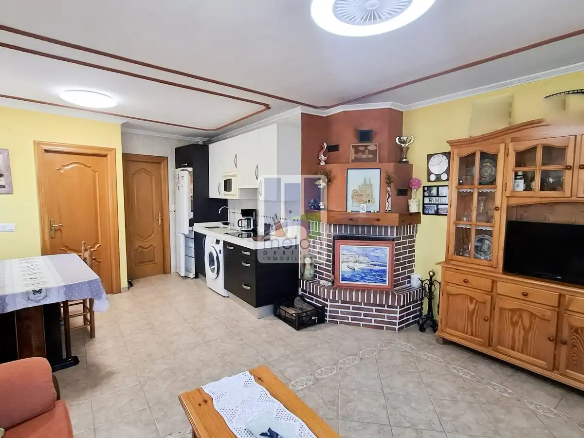 Living room of Houses for sale in Carcedo de Burgos  with Storage room