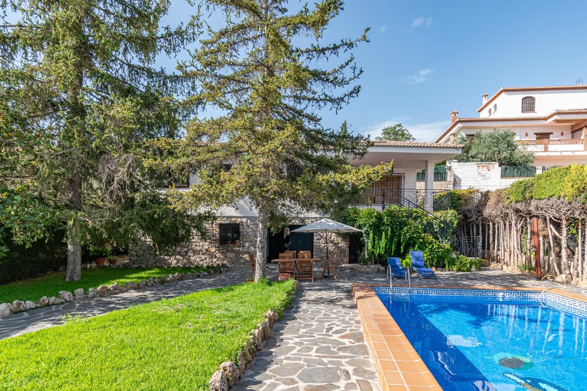 Casa o xalet en venda a Calle del Mesón, Huétor de Santillán