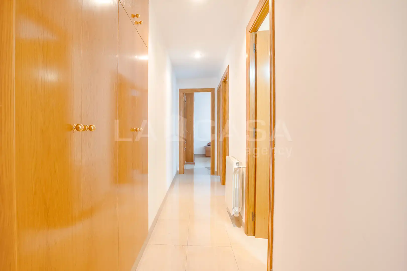 Piso en venta en Cornellà de Llobregat con Calefacción y Balcón