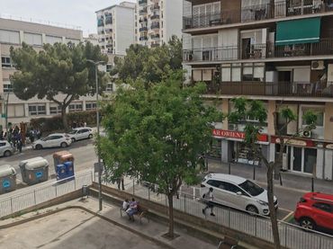 Appartamento con ascensore in affitto a Avinguda can serra 90