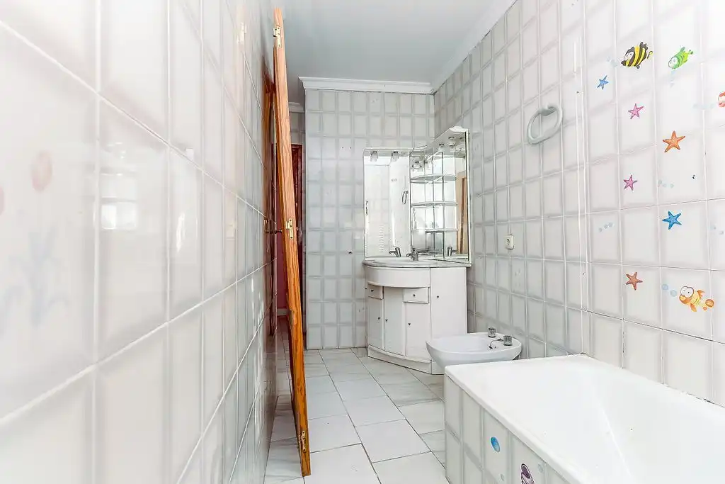 Bathroom of Detached homes for sale in Valdepeñas