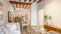 Living room of Flat for sale in  Barcelona Capital  with Air Conditioner, Heating and Furnished