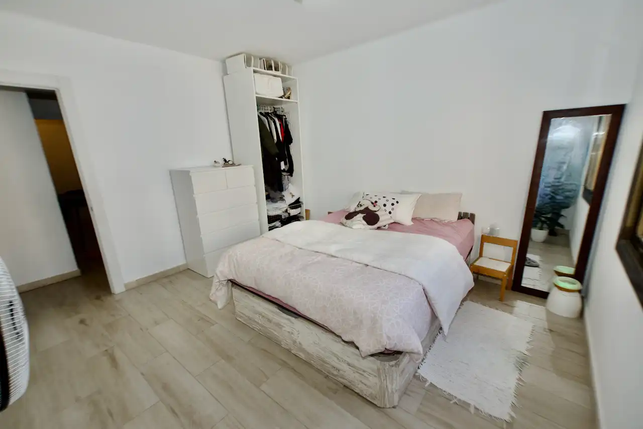 Schlafzimmer von Wohnung zum Verkauf in Terrassa mit Klimaanlage, Heizung und Parkett