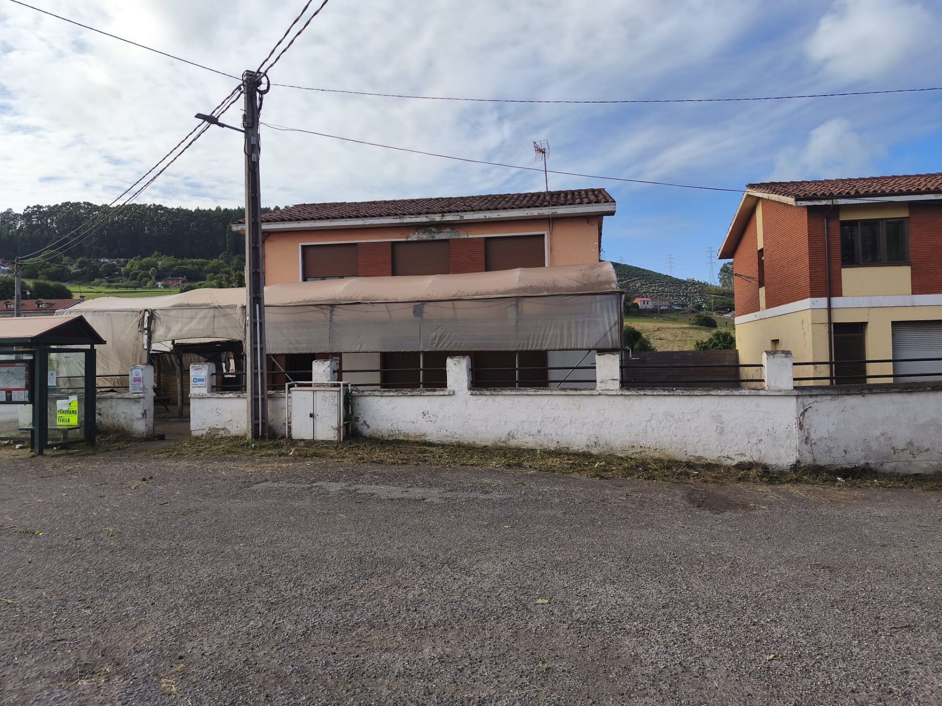 Exterior view of House or chalet for sale in Gijón   with Furnished