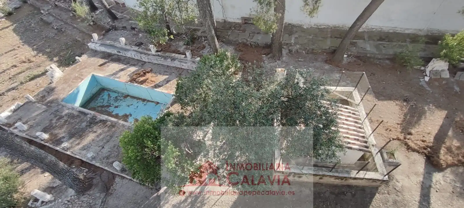 Xalet amb piscina en venda a Baeza