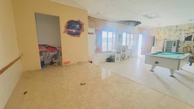 Edificio en Venta en Carretera Madrid Valencia, 2 en Castillejo de Iniesta