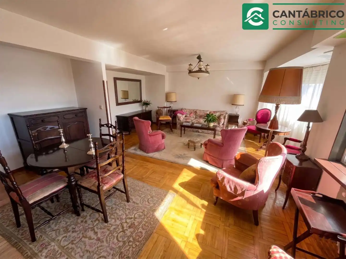 Living room of Flat for sale in Gijón   with Heating, Parquet flooring and Furnished