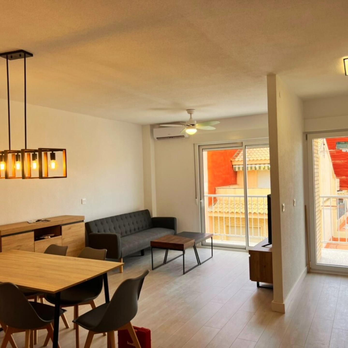 Sala de estar de Apartamento en venta en Los Alcázares con Aire acondicionado, Terraza y Amueblado