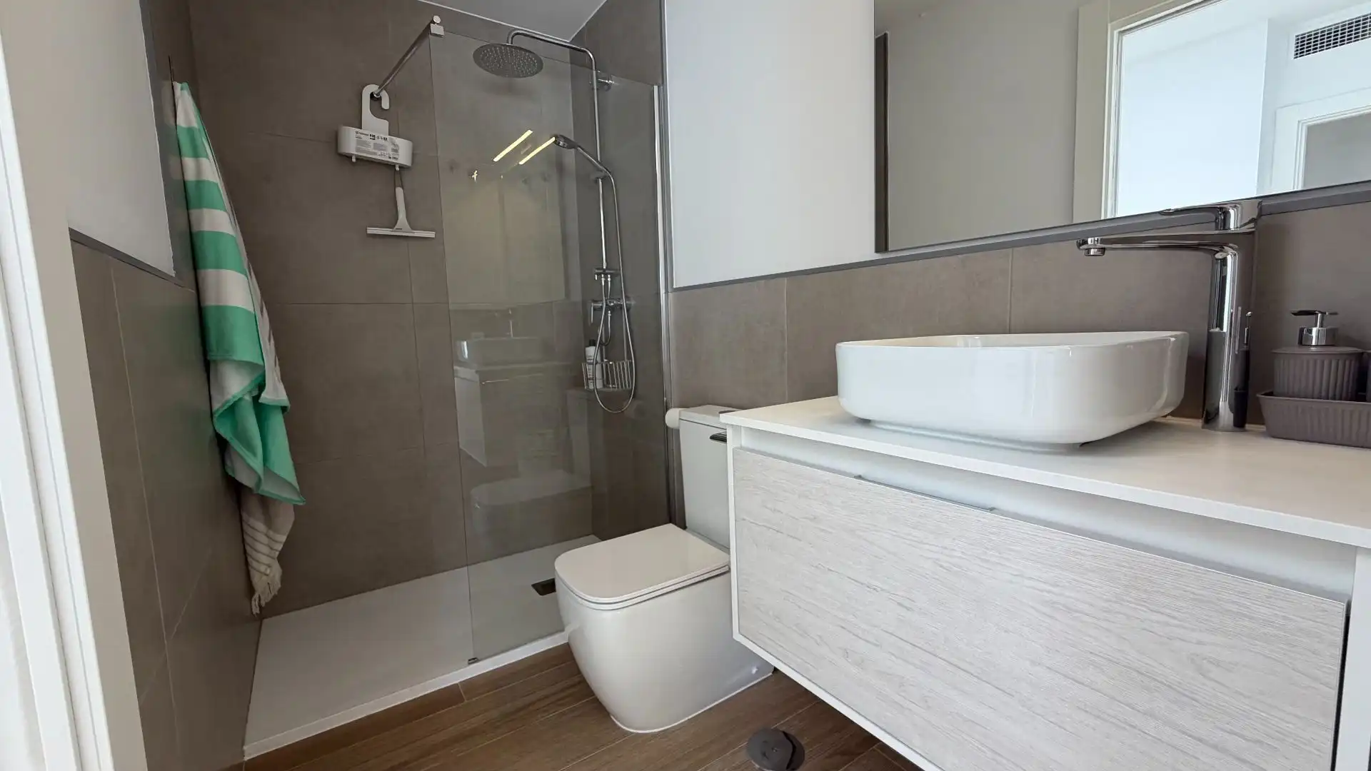 Bathroom of Apartments for rent in Fuengirola  with Terrace and Furnished
