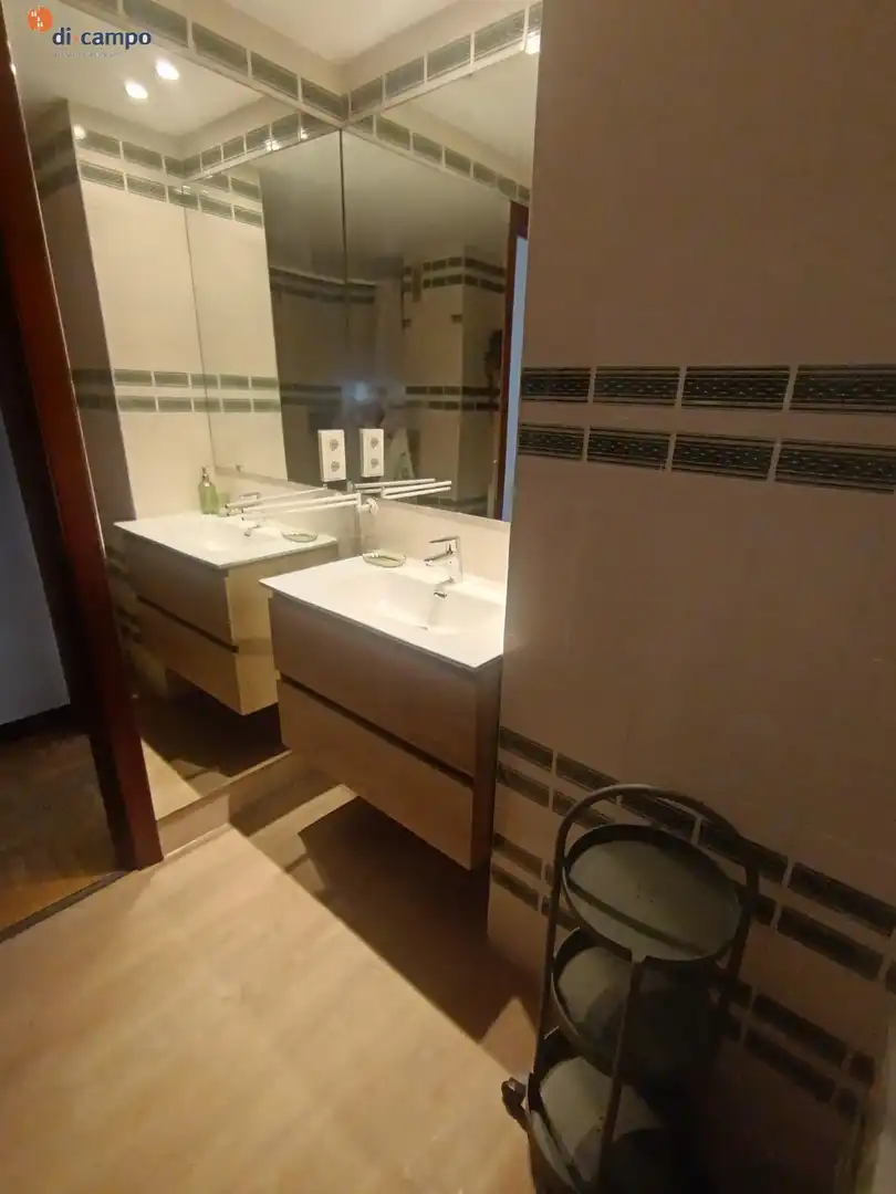 Bathroom of Attic for rent in Valladolid  with Heating, Terrace and Storage room