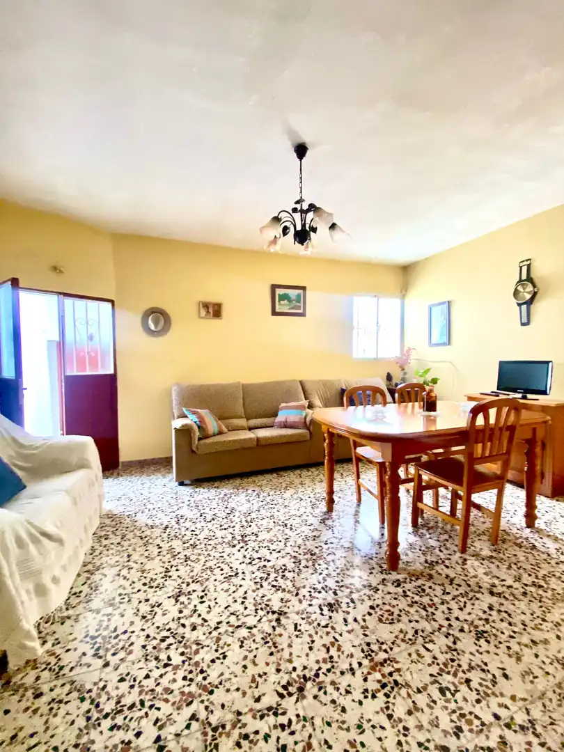 Detached house with garden for sale in Facinas, imagen 3