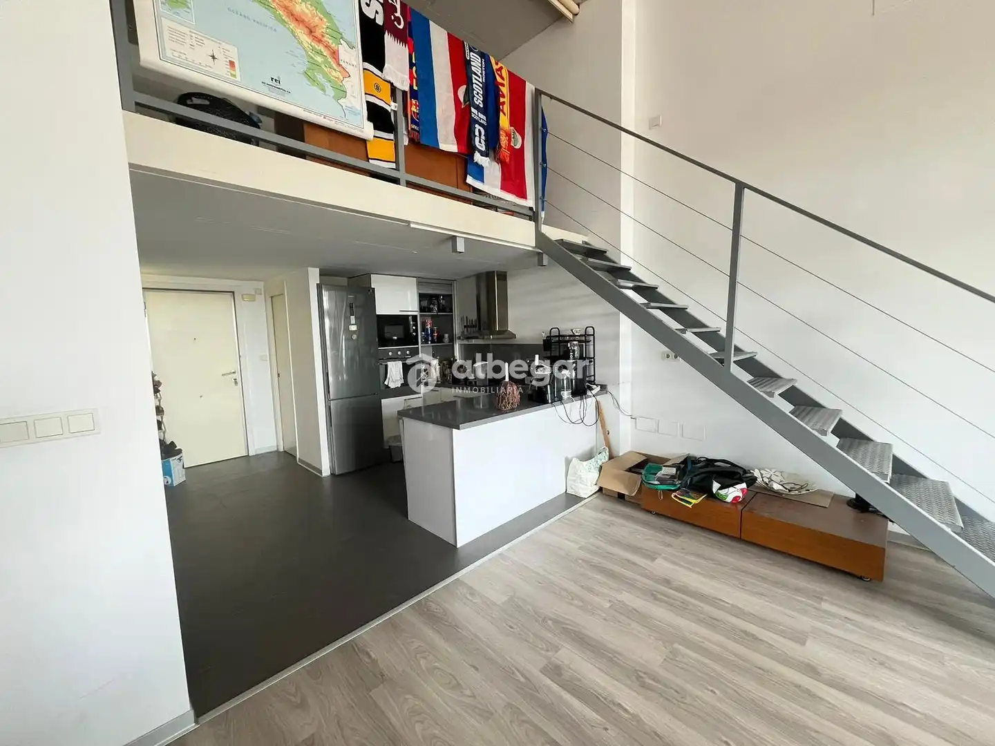 Außenansicht von Wohnung zur Miete in Valencia mit Klimaanlage, Terrasse und Schwimmbad