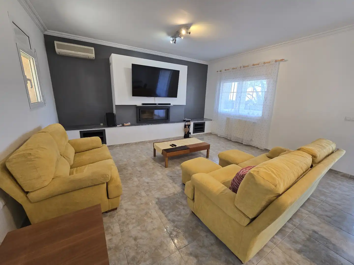 Living room of Houses for sale in Pau  with Air Conditioner, Heating and Private garden