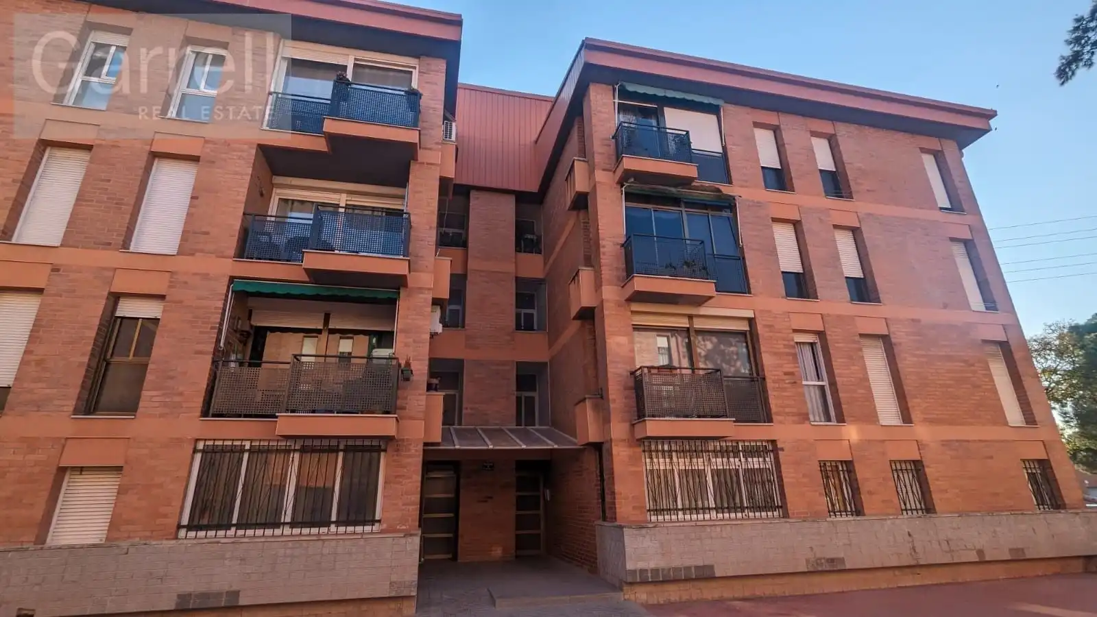 Vista exterior de Piso en venta en Argentona