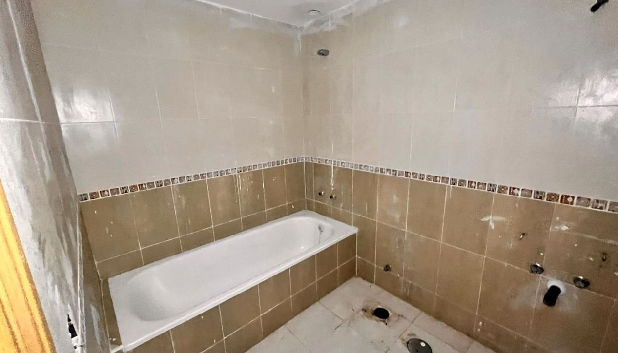 Bathroom of Flat for sale in Almuñécar  with Terrace