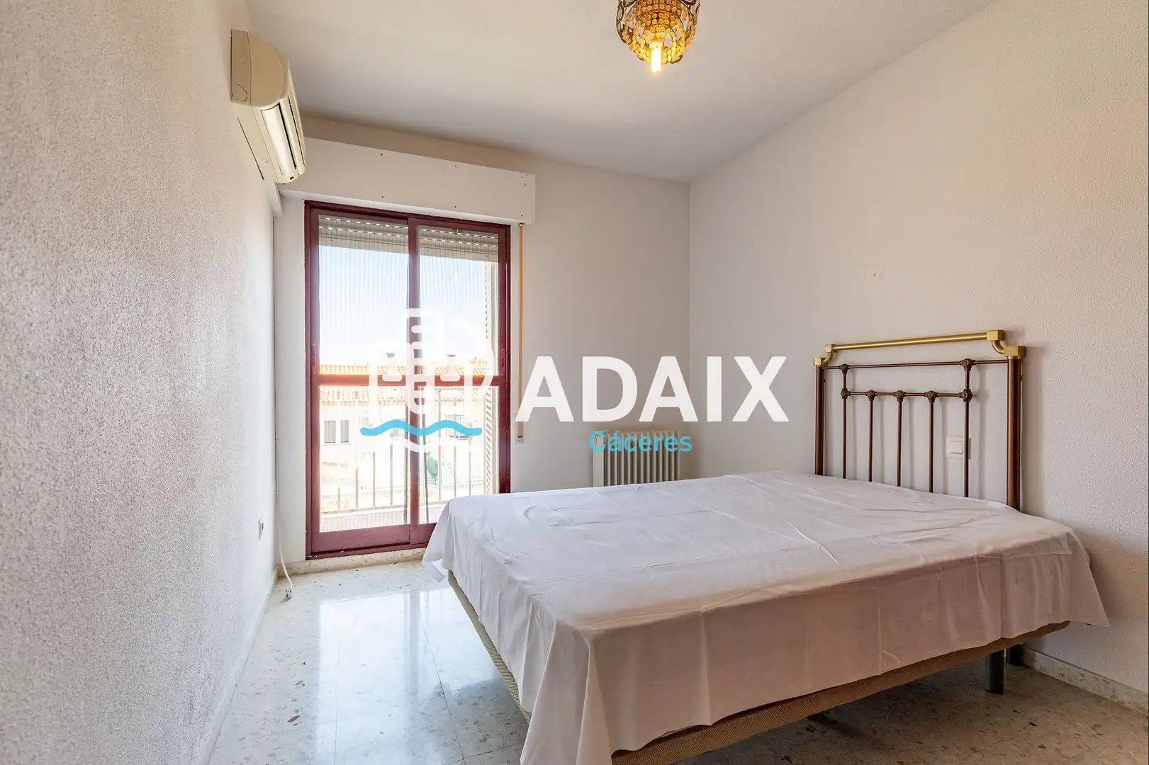 Bedroom of Houses for sale in Cáceres  with Air Conditioner, Heating and Terrace
