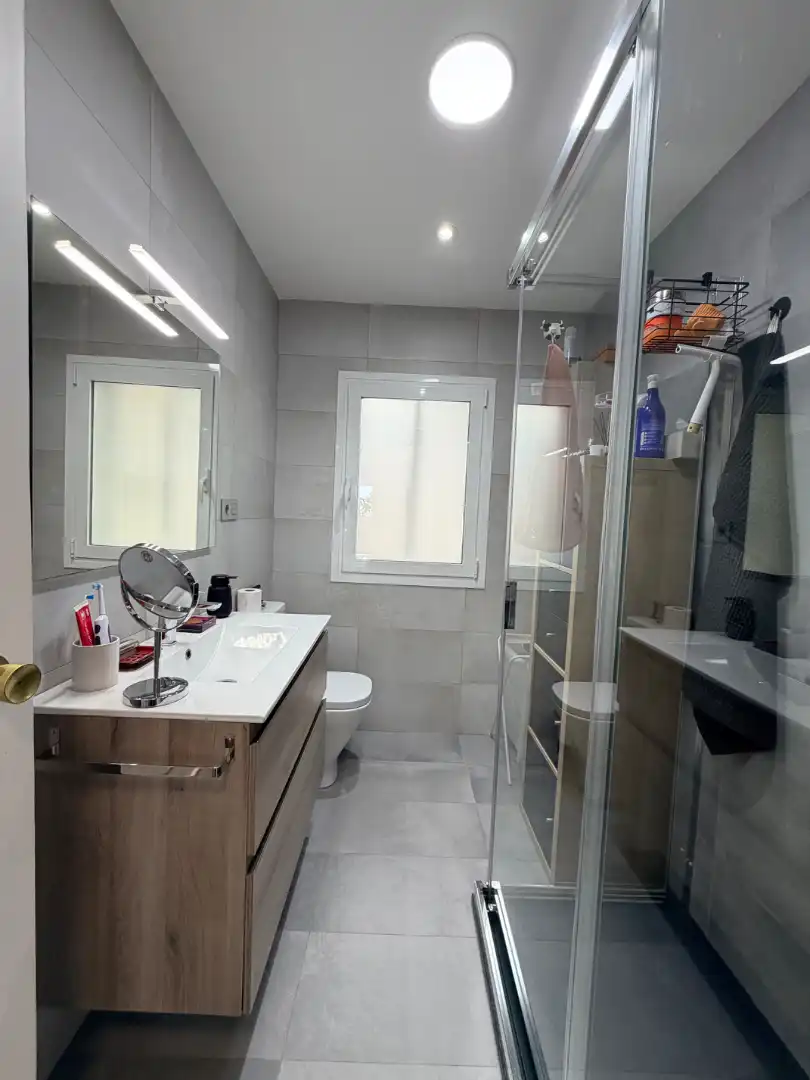 Badezimmer von Wohnung zum Verkauf in Valdemorillo mit Klimaanlage, Heizung und Privatgarten