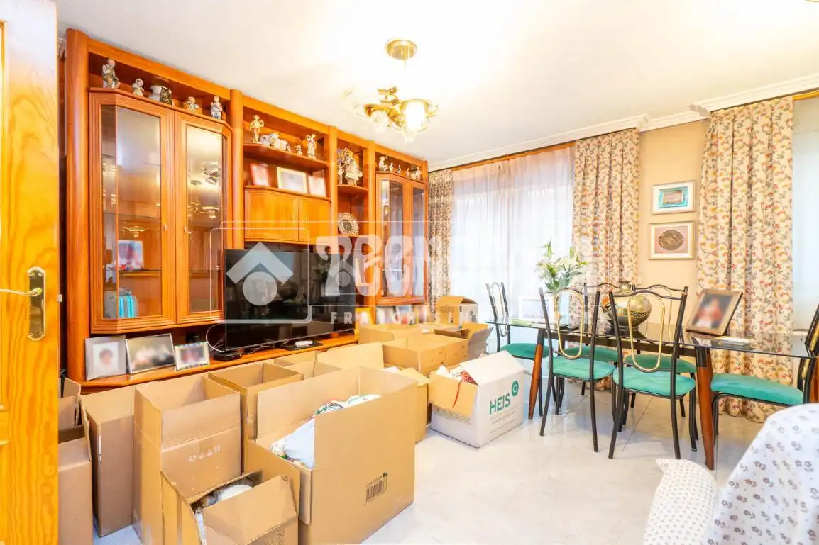 Sala de estar de Casa adosada en venta en Colmenar Viejo con Calefacción, Jardín privado y Terraza