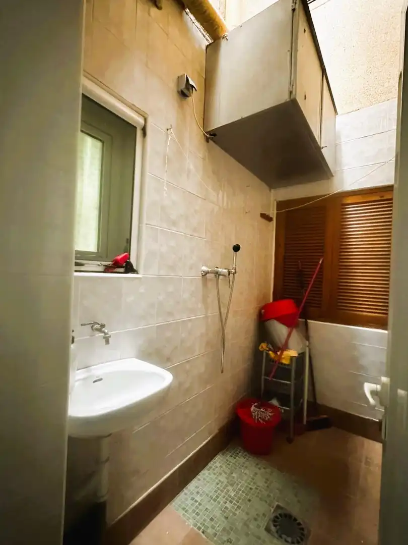 Baño de Apartamento de alquiler en Pilar de la Horadada con Aire acondicionado, Jardín privado y Trastero