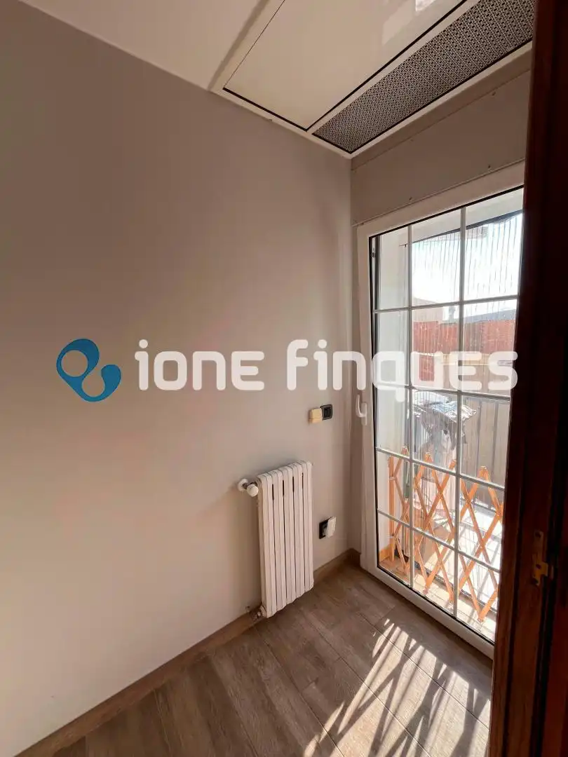 Terrasse von Wohnung zum Verkauf in Terrassa mit Heizung, Balkon und Internet