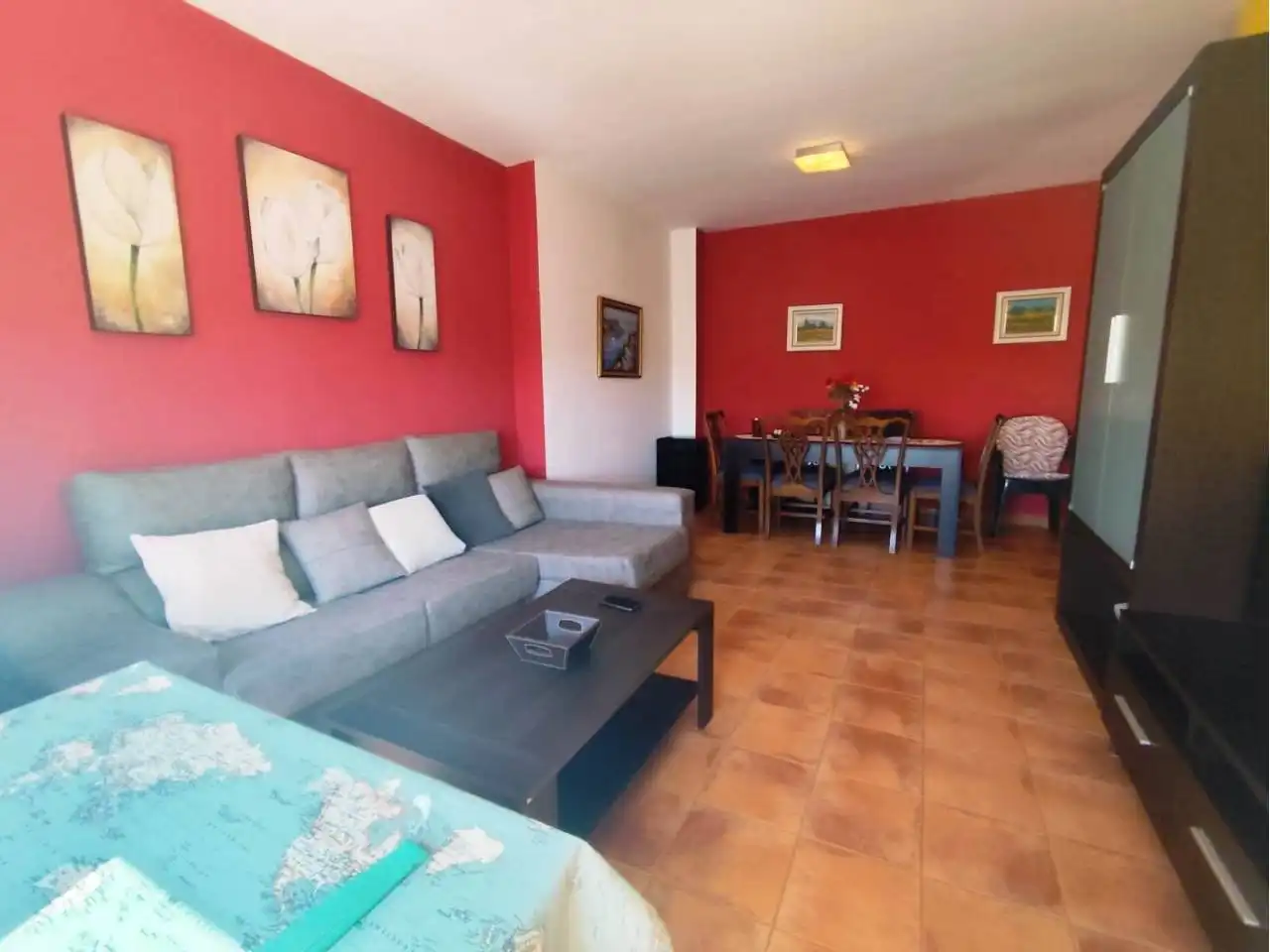 Sala d'estar de Casa adosada en venda en Almuñécar amb Jardí privat i Terrassa
