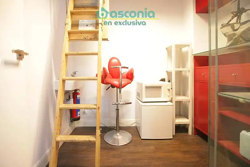 Local de alquiler en Basauri  con Aire acondicionado, Calefacción y Amueblado