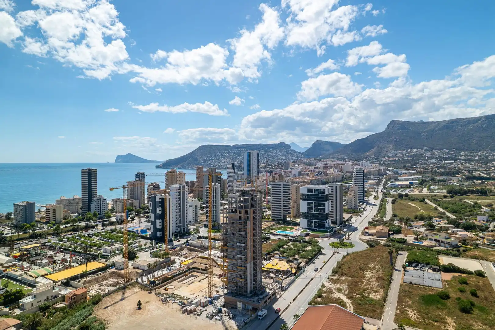 Apartamento con piscina en venta en Zona Pueblo, imagen 28