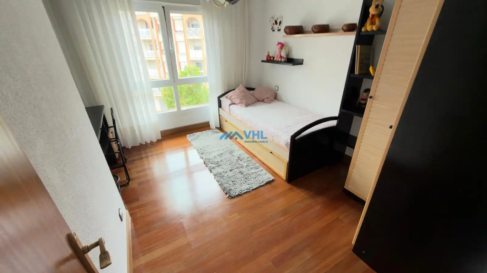 Habitación de Piso de alquiler en Castro-Urdiales con Calefacción, Terraza y Amueblado