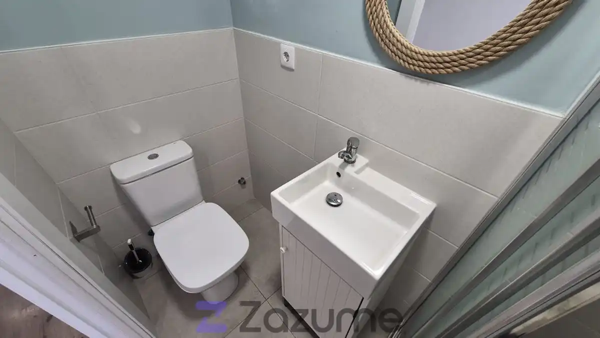 Baño de Piso de alquiler en Cartagena con Aire acondicionado, Calefacción y Parquet