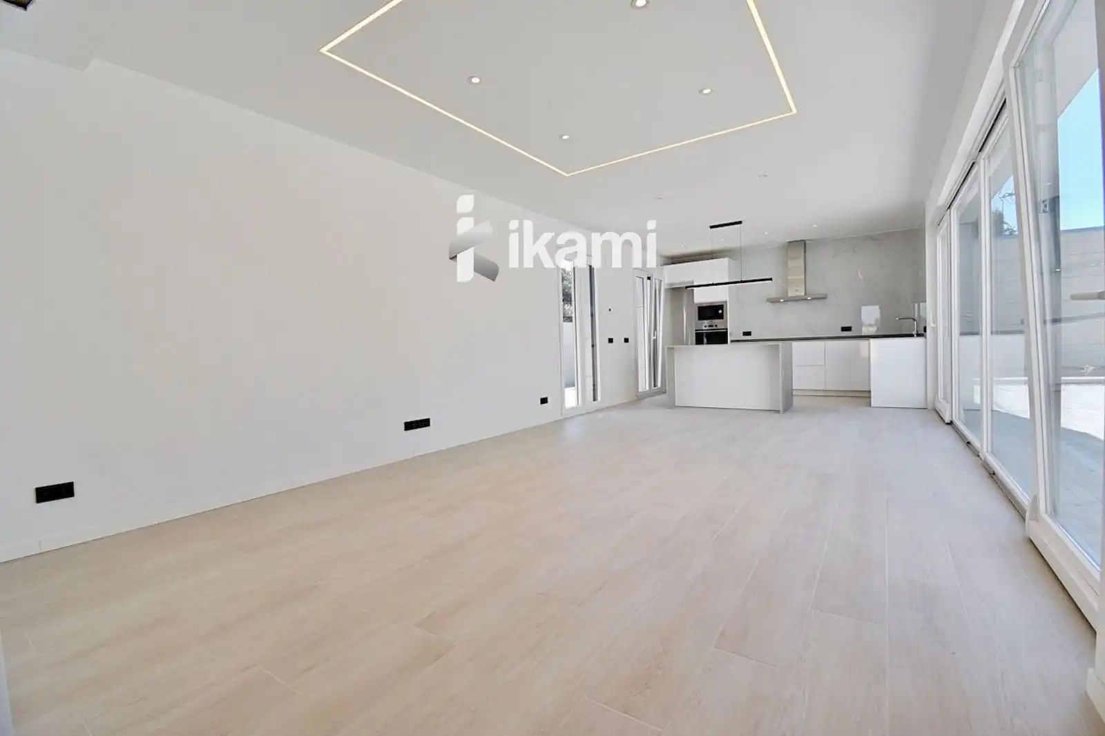 Living room of Houses for sale in Chiloeches  with Air Conditioner and Alarm