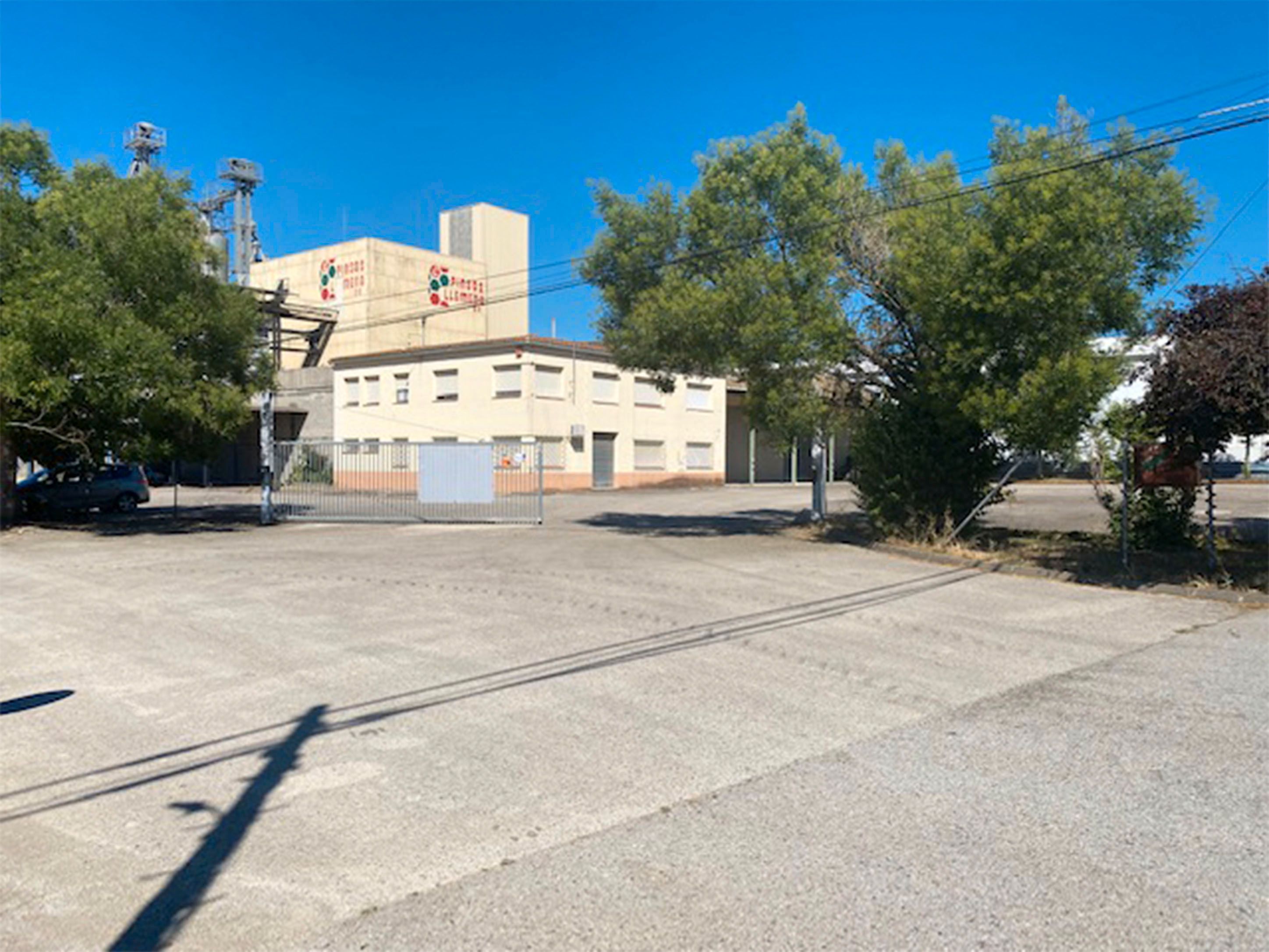 Terreny industrial en venda a Carrer de Canet d'Adri, Domeny